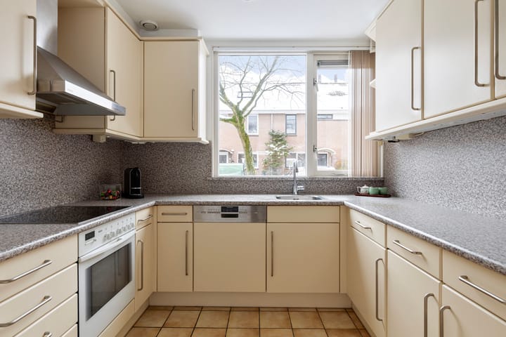 Foto 12 van Veenweidestraat 31