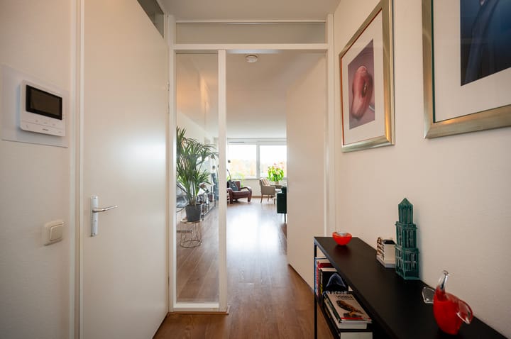 Photo 9 of Grootzeil 298