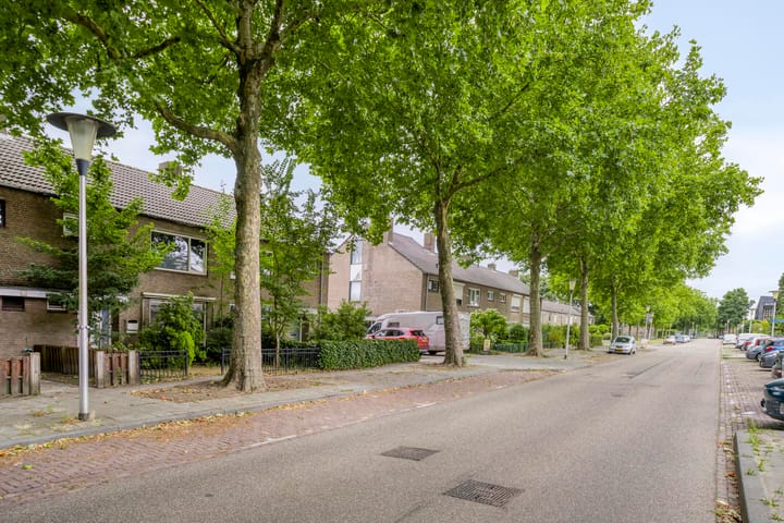 Foto 3 van Paulus Potterlaan 27