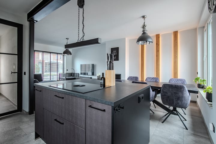 Foto 7 van Bernhardstraat 11