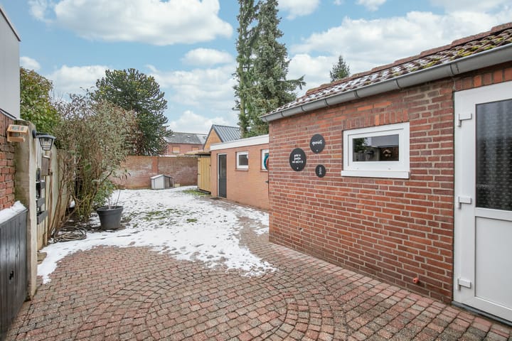 Foto 18 van Bernhardstraat 11