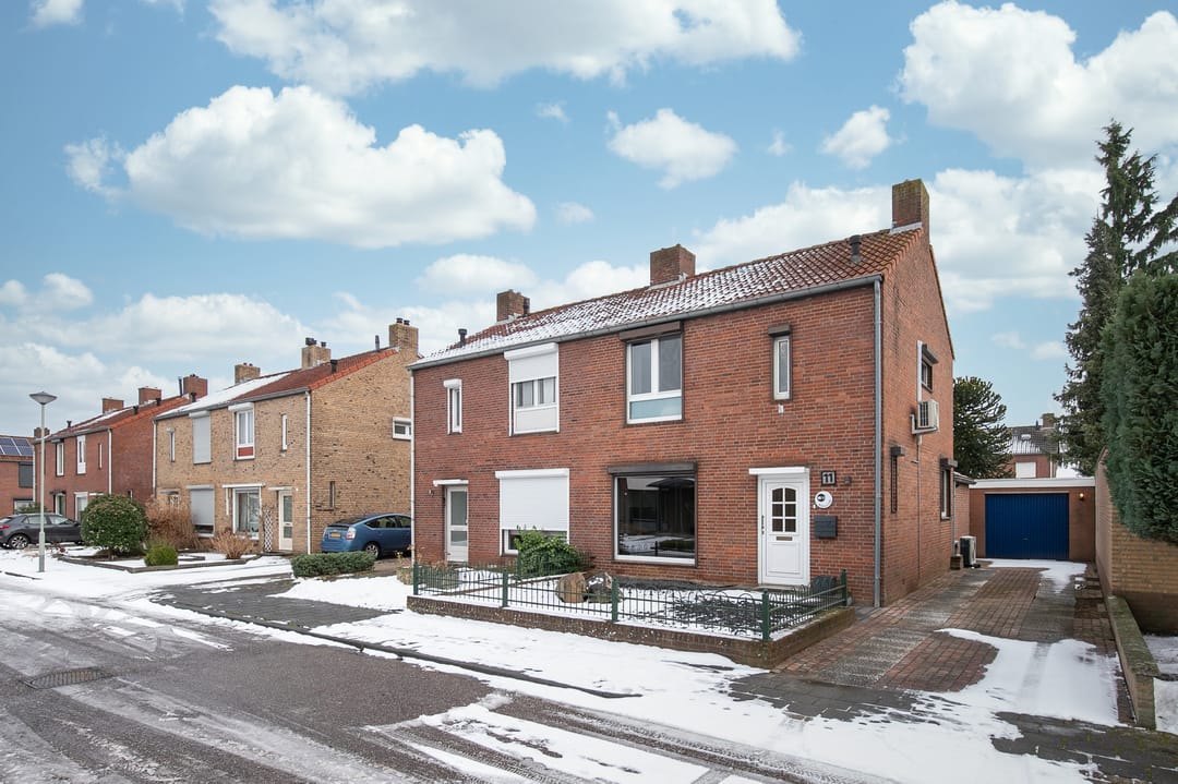 Foto 23 van Bernhardstraat 11