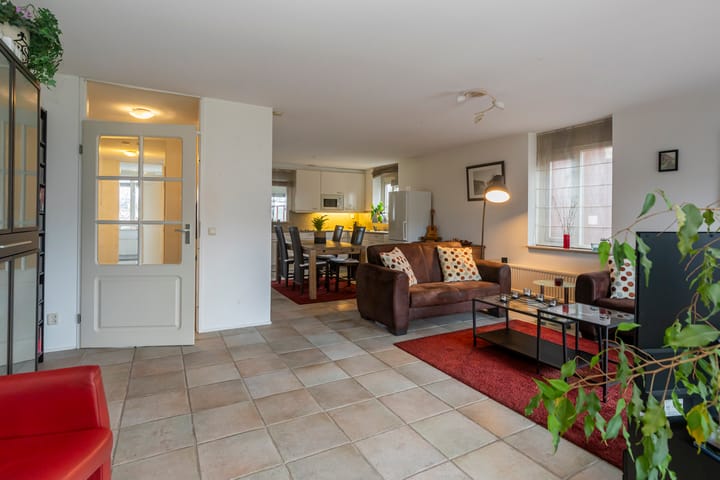 Foto 3 van Burgemeester Kampschöerstraat 10-B