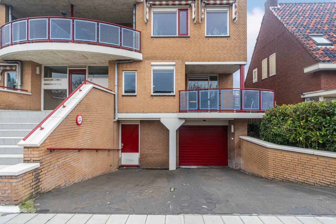 Foto 38 van Burgemeester Kampschöerstraat 10-B