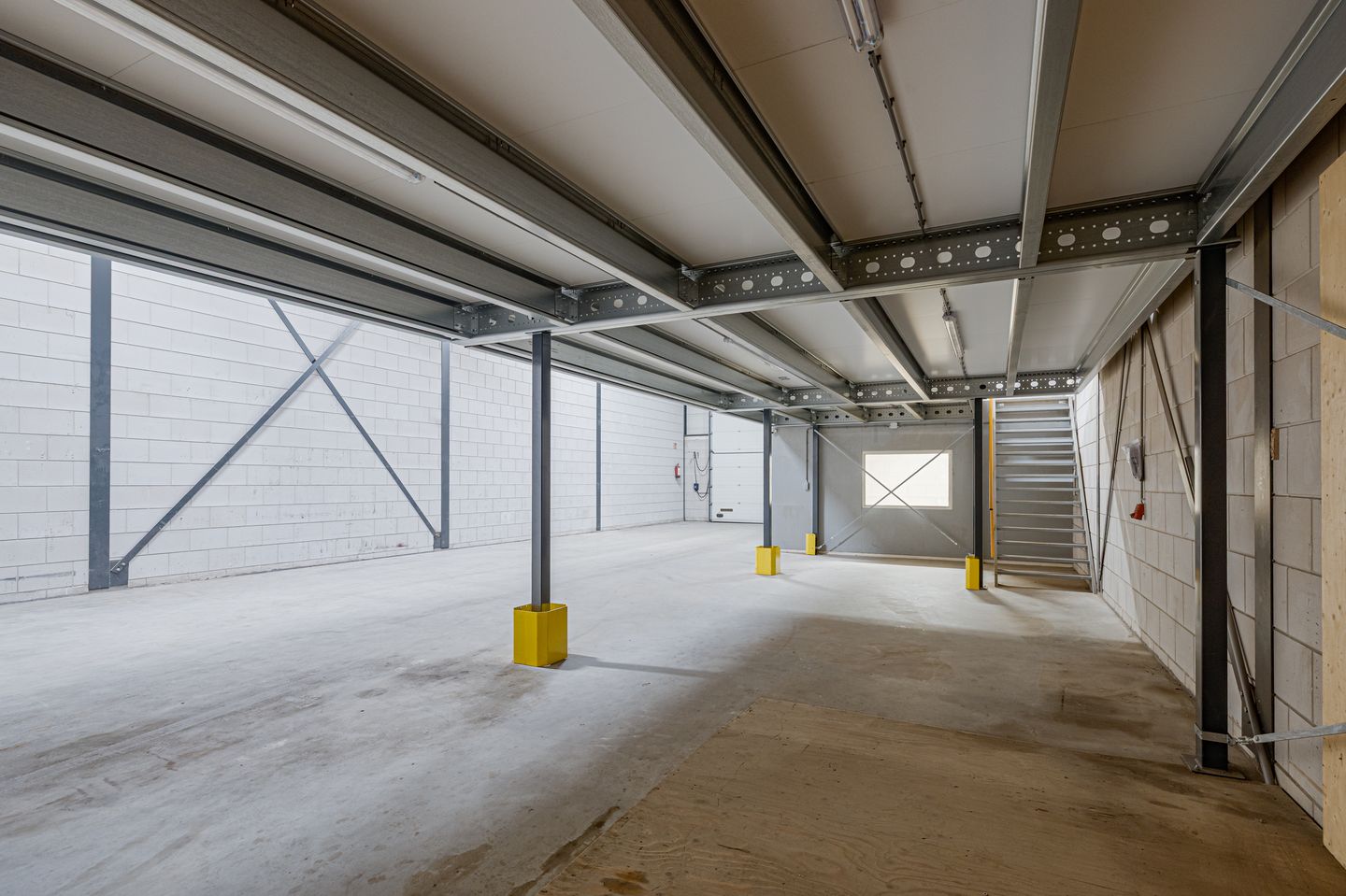 View photo 4 of Aventurijn 1004