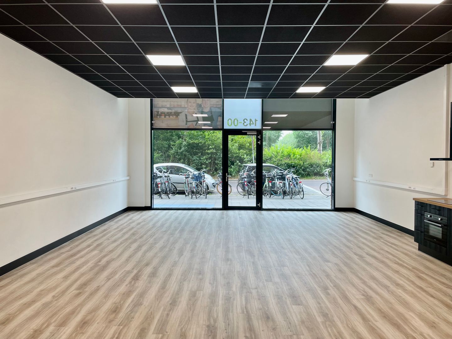 Bekijk foto 4 van Friesestraatweg 143-1