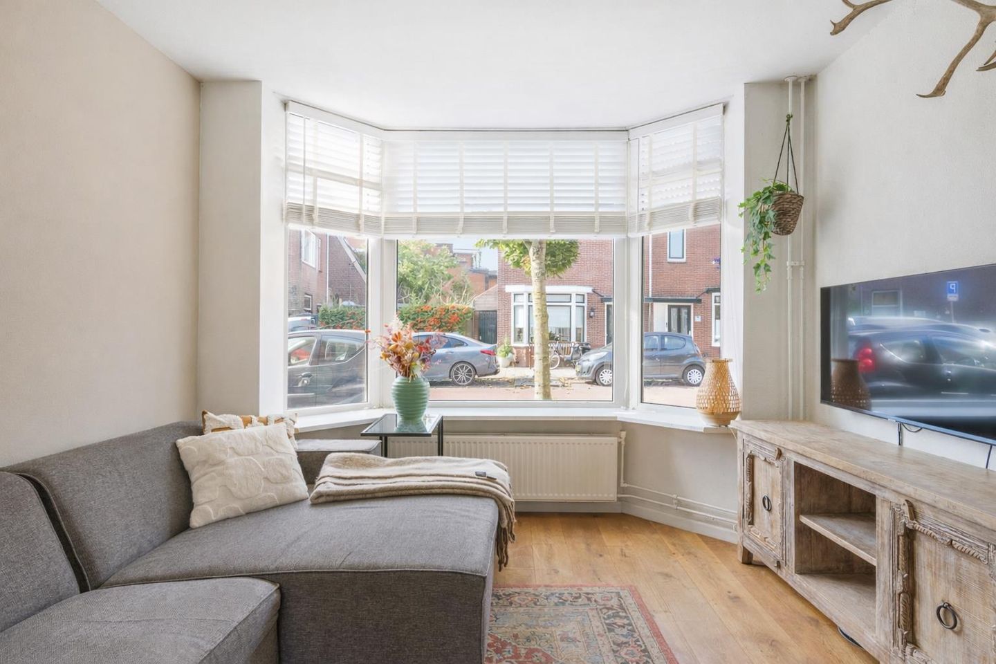 Photo 10 of Dr. Schaepmanstraat 81