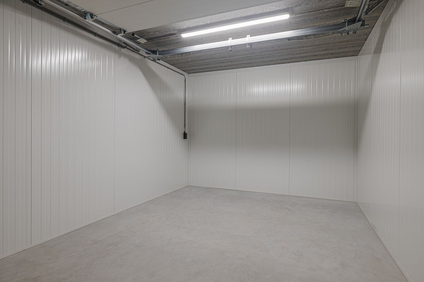 View photo 3 of Industrieweg 69-112