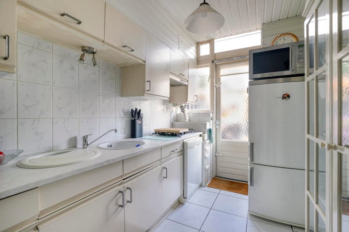 Foto 12 van Oranjeboomstraat 11