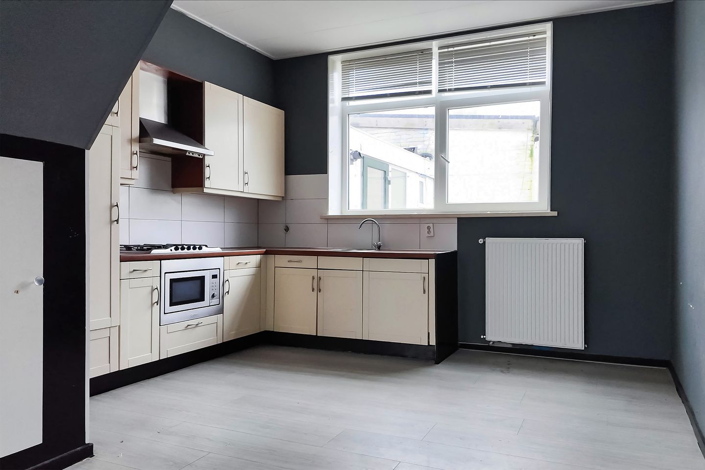 Photo 10 of 1e Rembrandtdwarsstraat 8