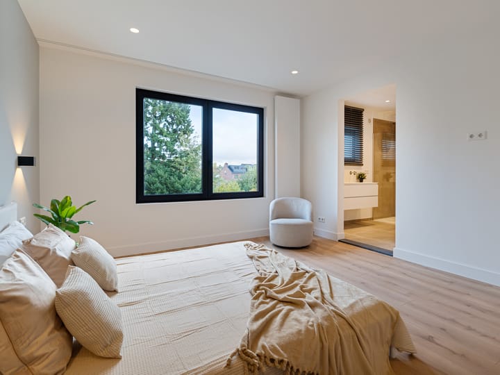 Foto 21 van Rijksweg Zuid 107-A