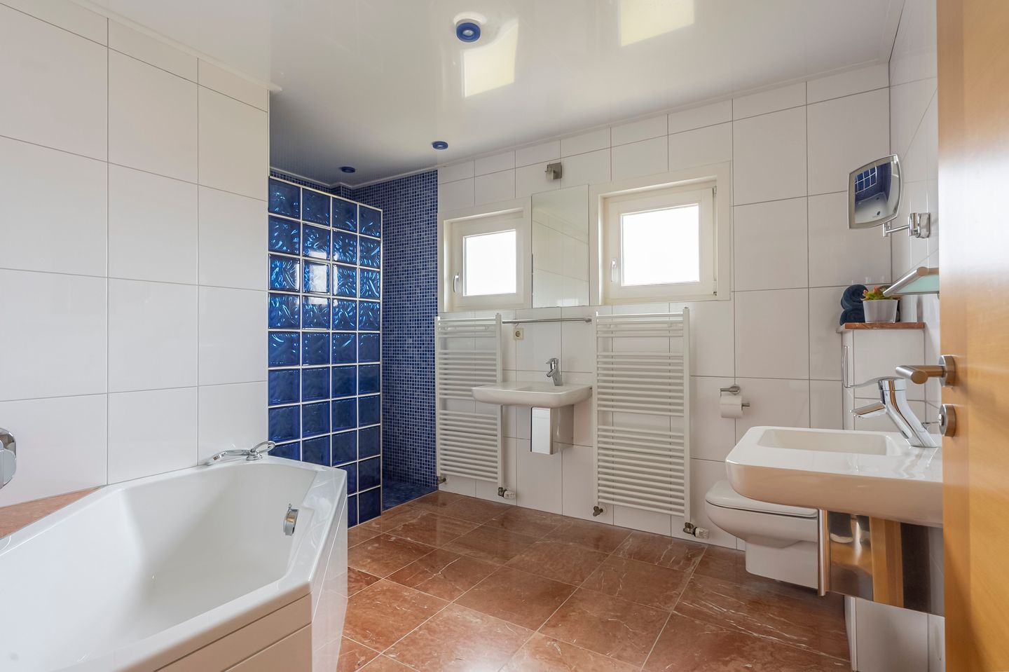 Foto 19 van Broekerweg 4