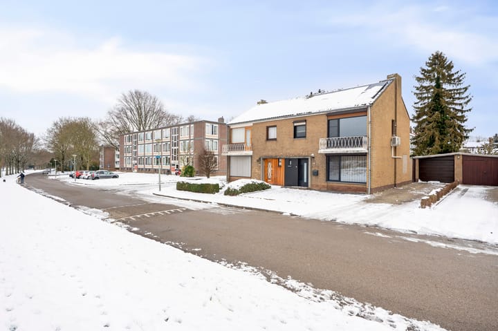 Foto 26 van Keramieksingel 75