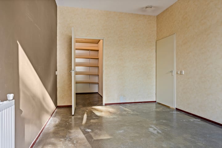 Foto 11 van Burgemeester Knappertlaan 14