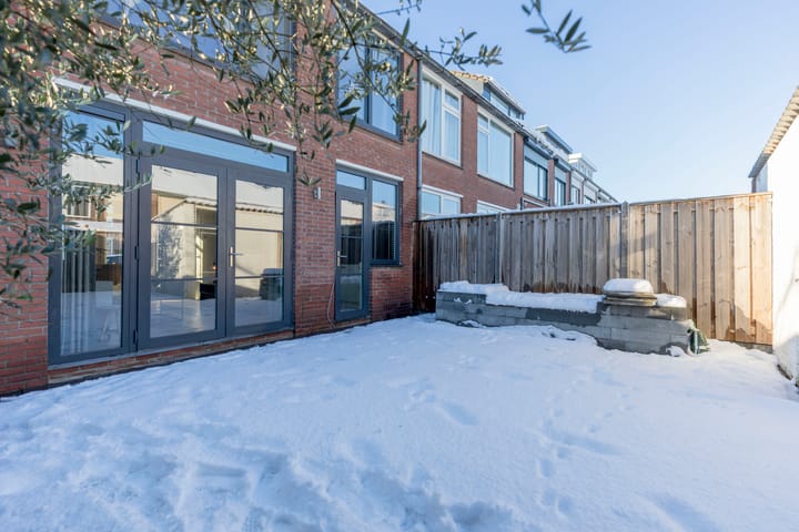 Photo 33 of Van Kinschotstraat 27