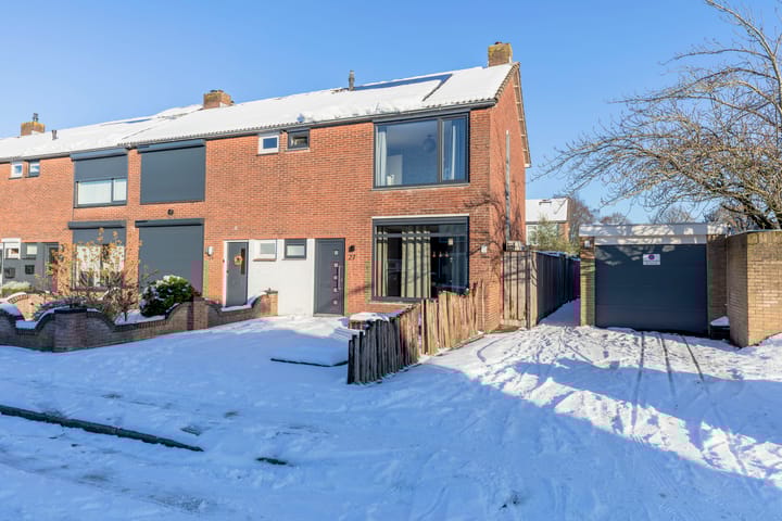 Photo 34 of Van Kinschotstraat 27