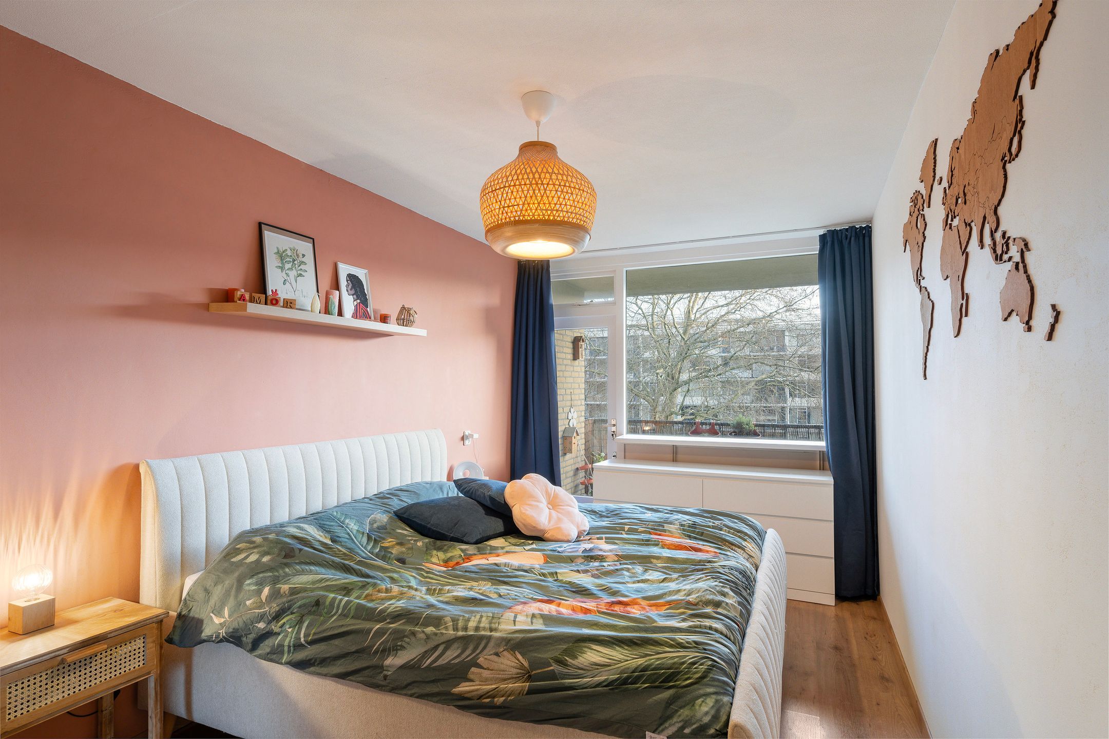 Photo 24 of Rossinistraat 12