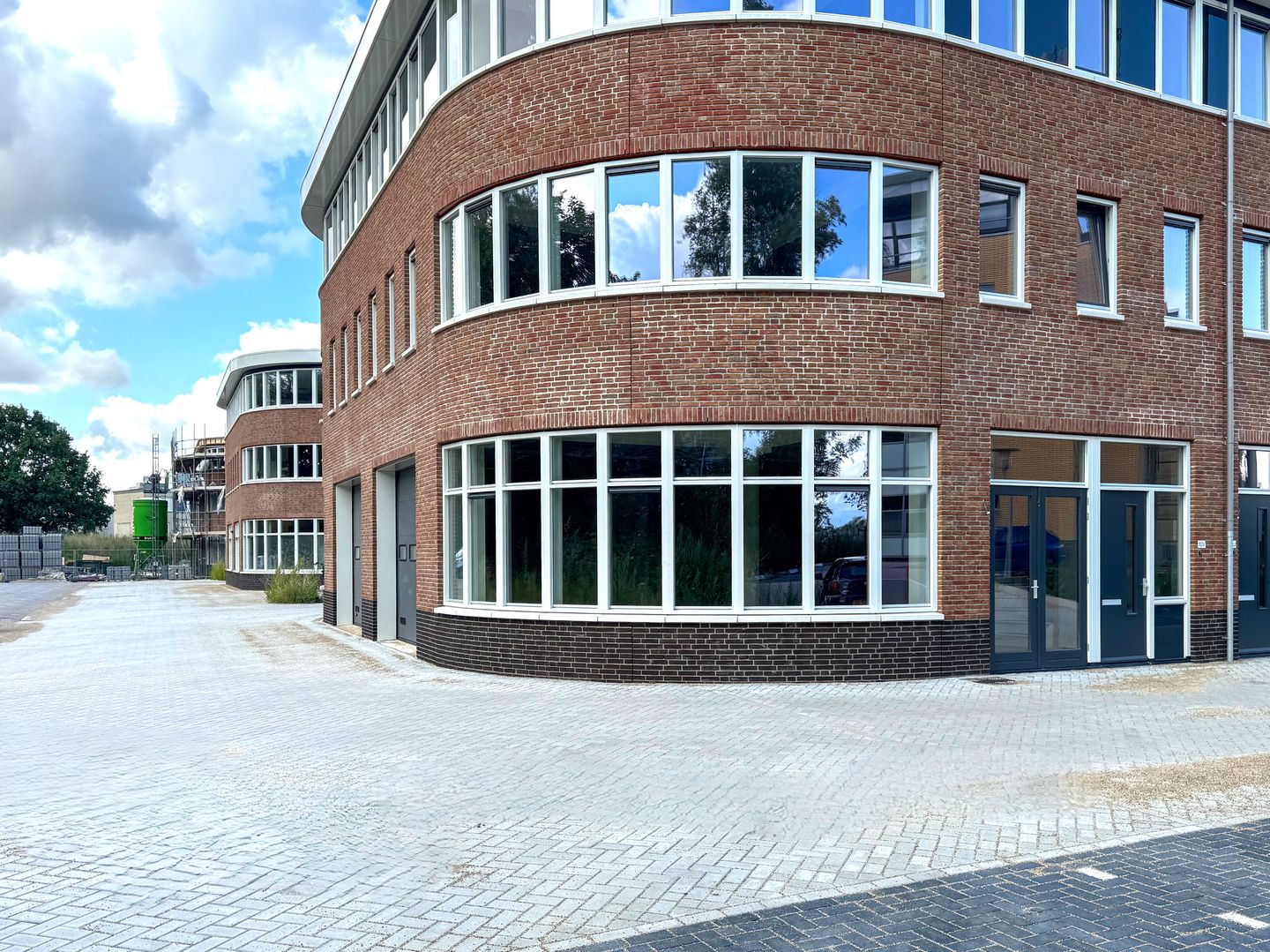 View photo 1 of Nijverheidslaan 10-V