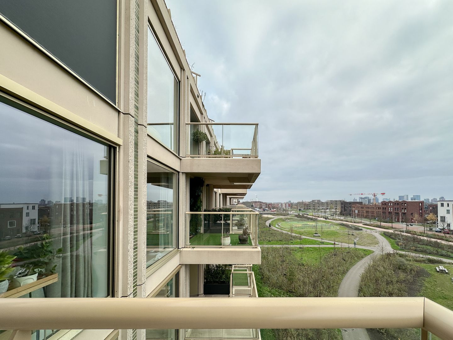 Foto 19 van Madridstraat 90-K