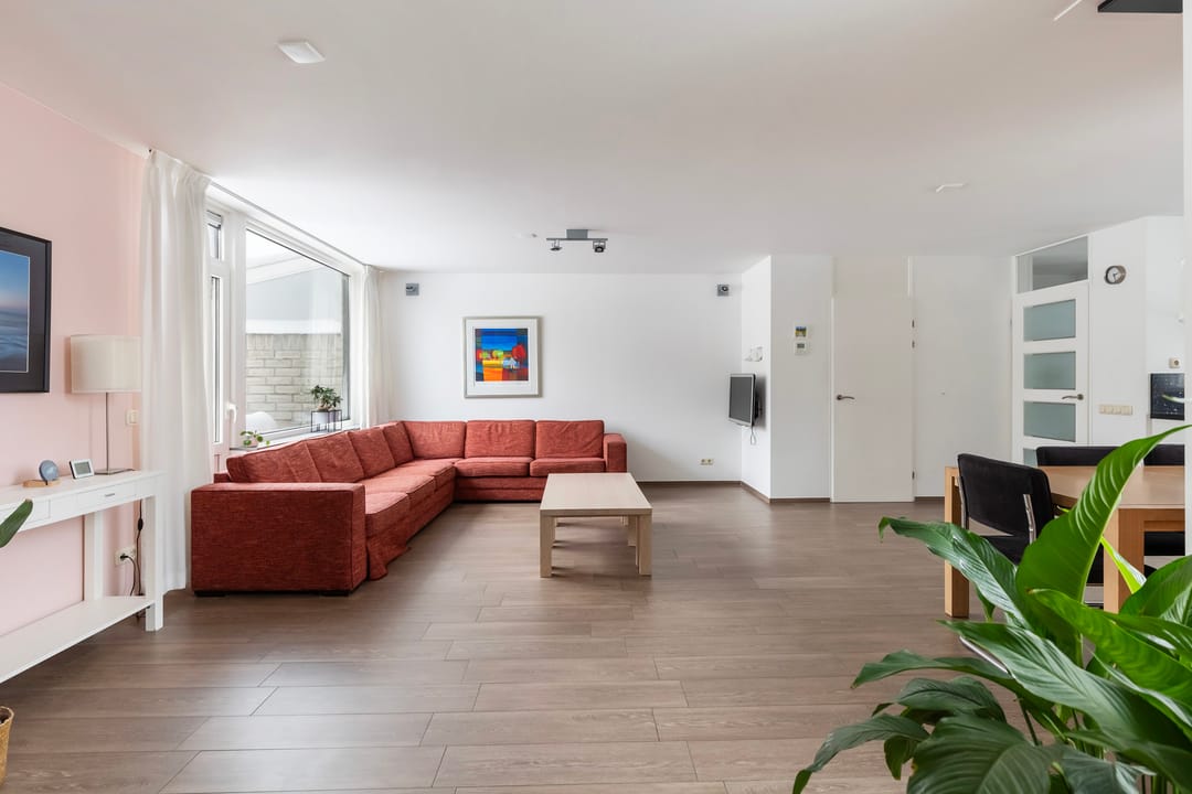 Photo 8 of Van Brerostraat 2