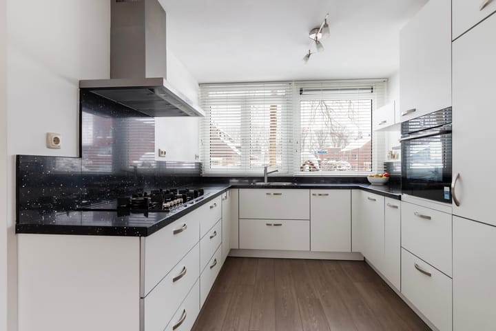 Foto 12 van Van Brerostraat 2