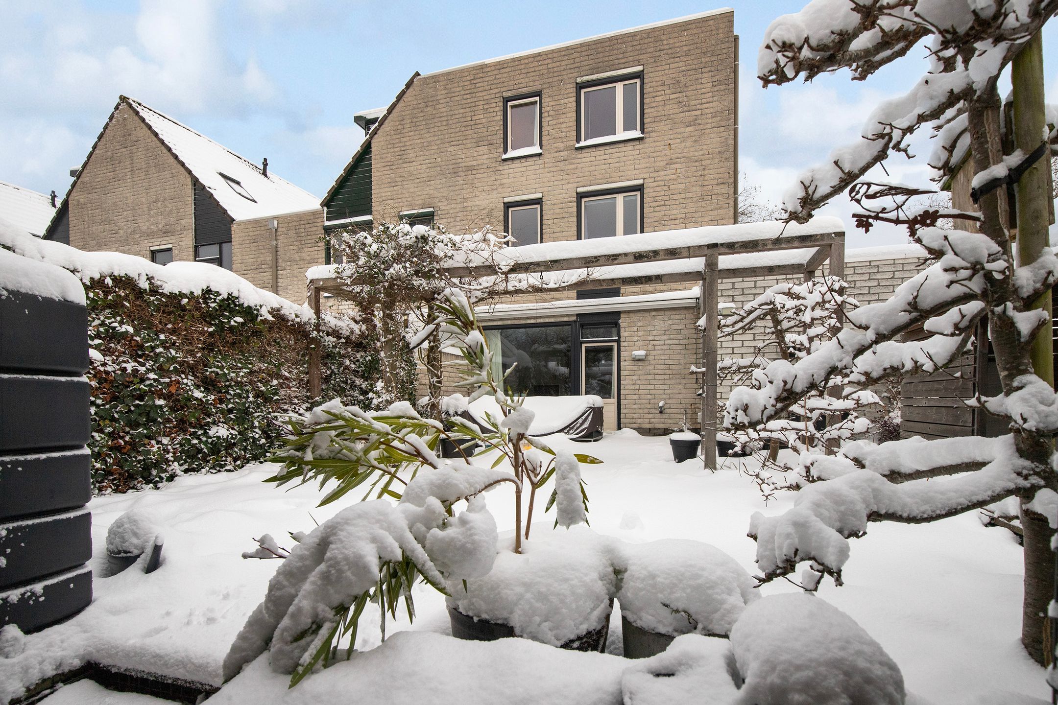 Photo 18 of Van Brerostraat 2