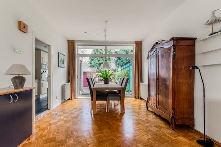 Foto 17 van Planetenplein 17