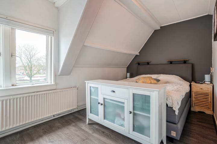 Foto 21 van Wethouder E. van Dronkelaarplein 8