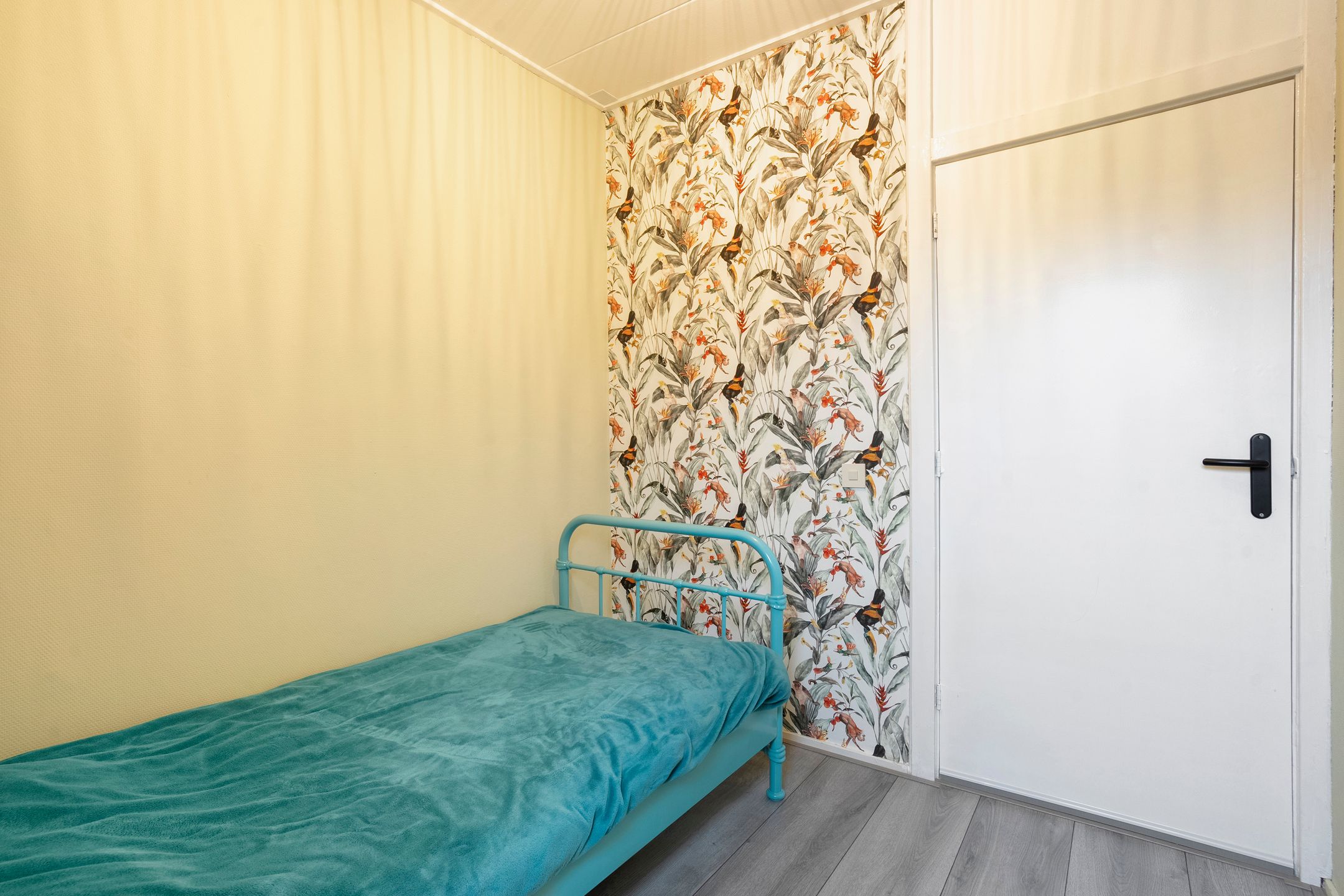 Photo 24 of Wethouder E. van Dronkelaarplein 8