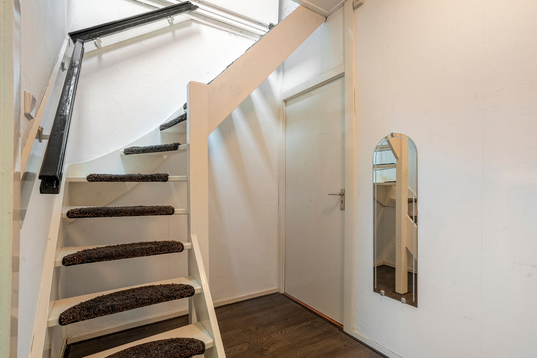 Photo 27 of Wethouder E. van Dronkelaarplein 8