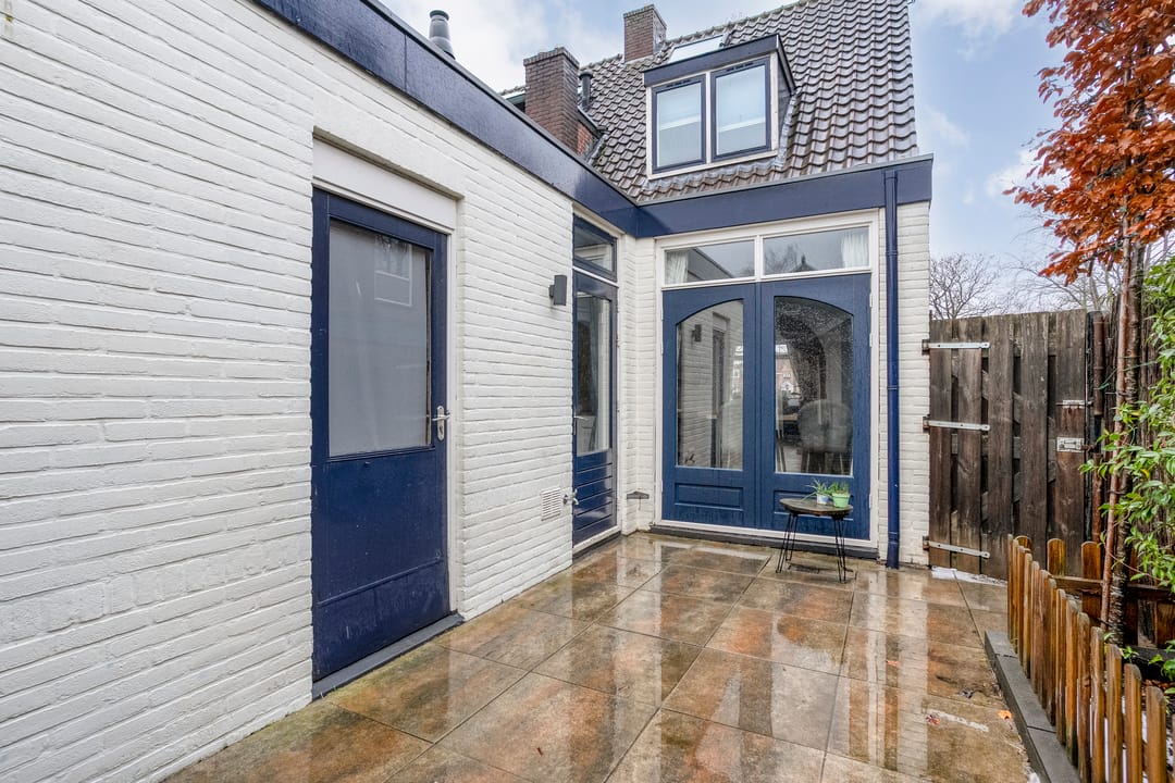 Photo 28 of Wethouder E. van Dronkelaarplein 8