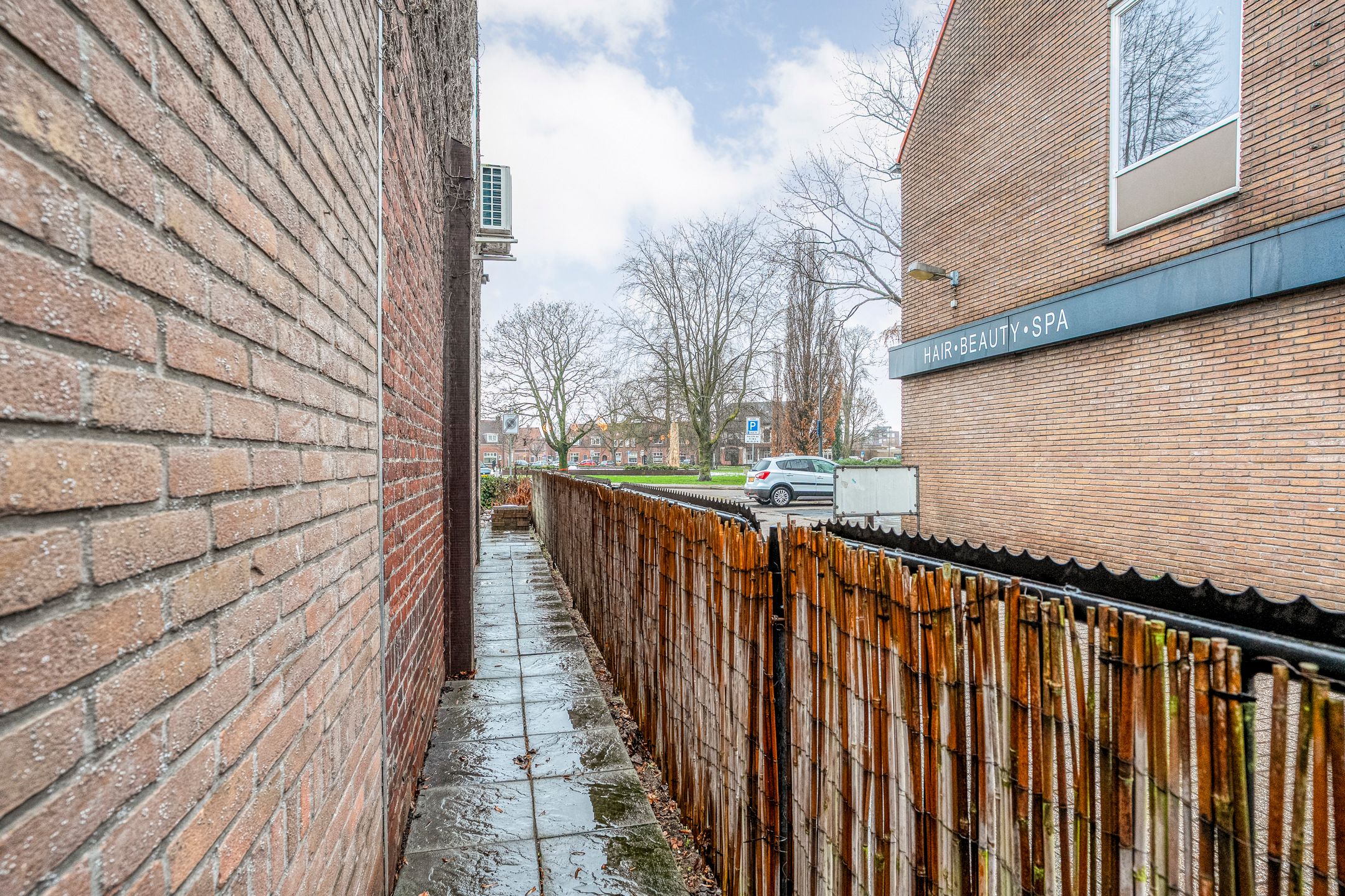 Photo 36 of Wethouder E. van Dronkelaarplein 8