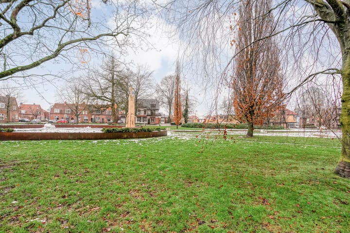 Foto 39 van Wethouder E. van Dronkelaarplein 8