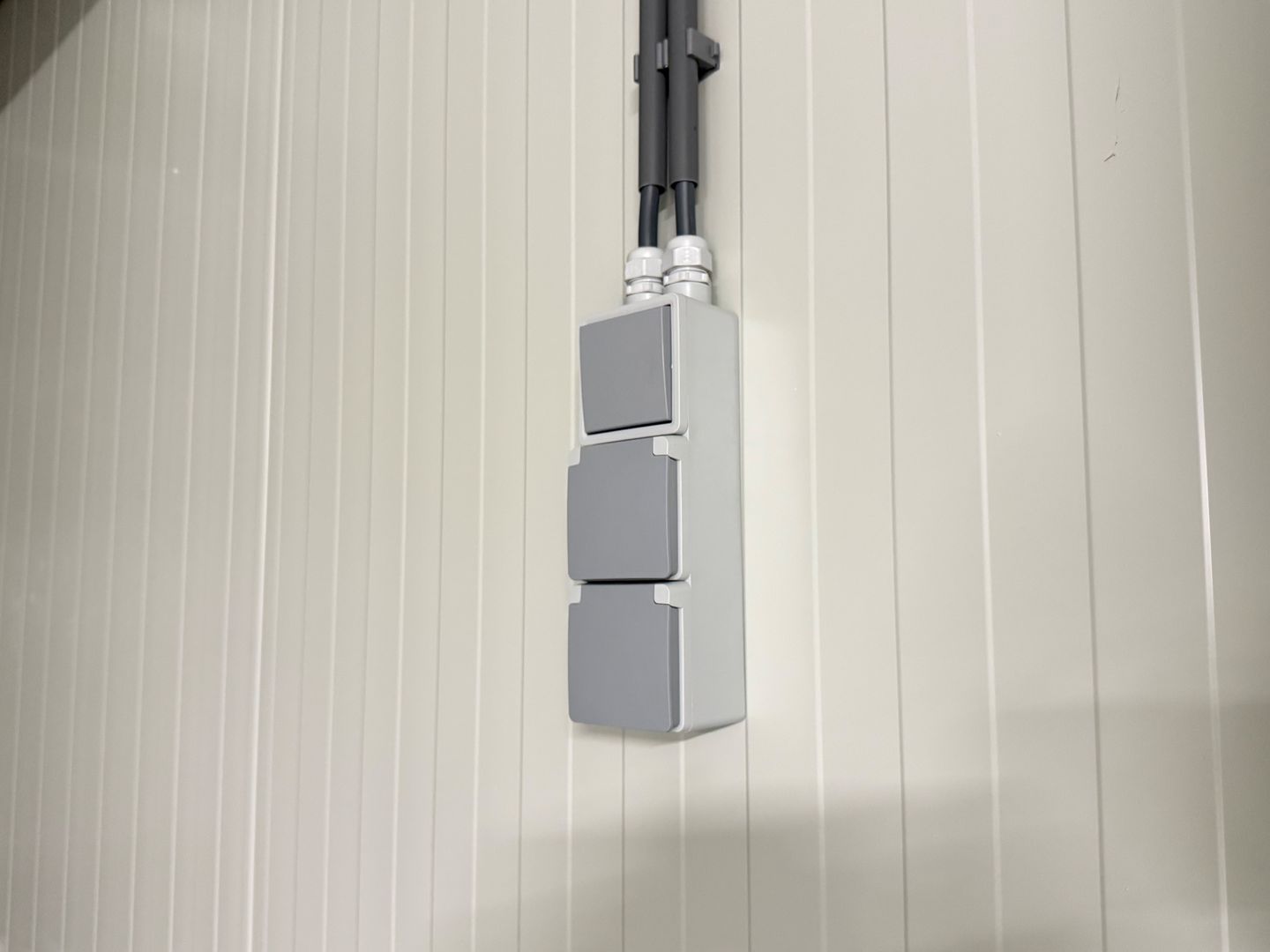 View photo 3 of Steur 342