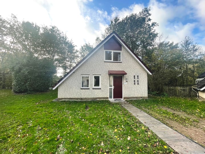 Photo 3 of Landweerswal 2-136