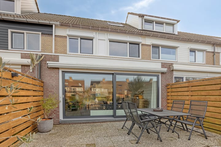 Foto 20 van Voornestraat 11