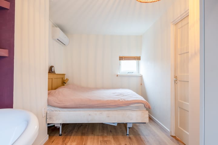 Foto 19 van Roerdompstraat 9