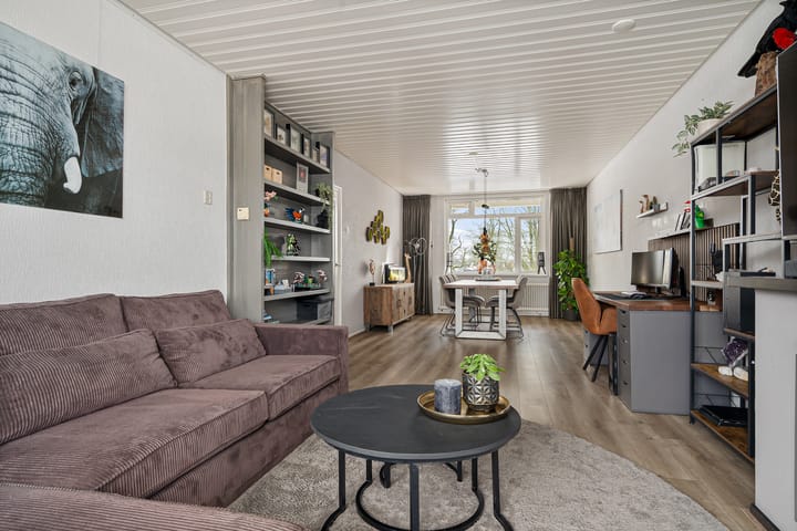 Photo 14 of Vogelwikke 91