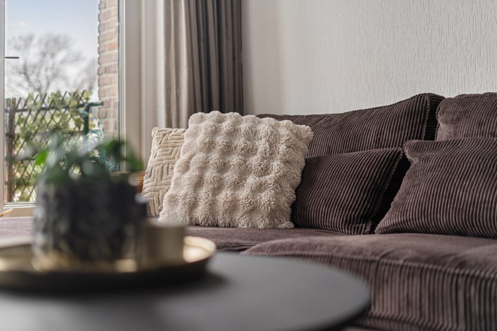 Photo 15 of Vogelwikke 91