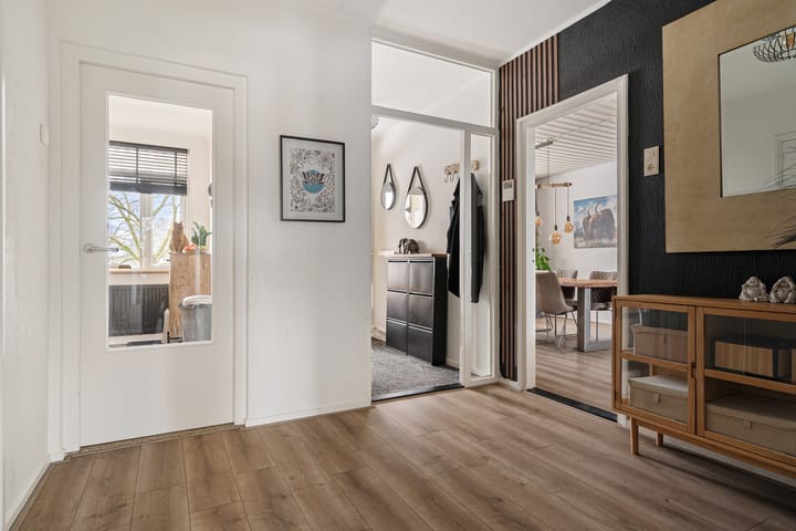 Photo 26 of Vogelwikke 91