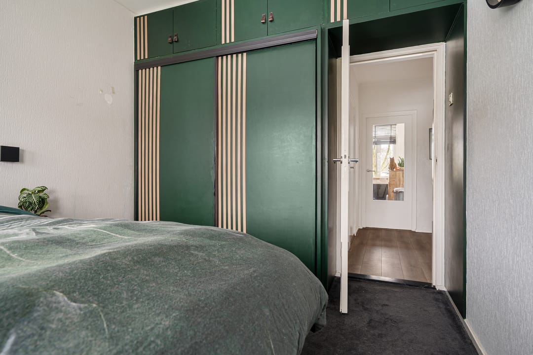 Photo 38 of Vogelwikke 91