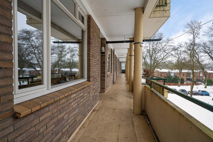 Photo 44 of Vogelwikke 91