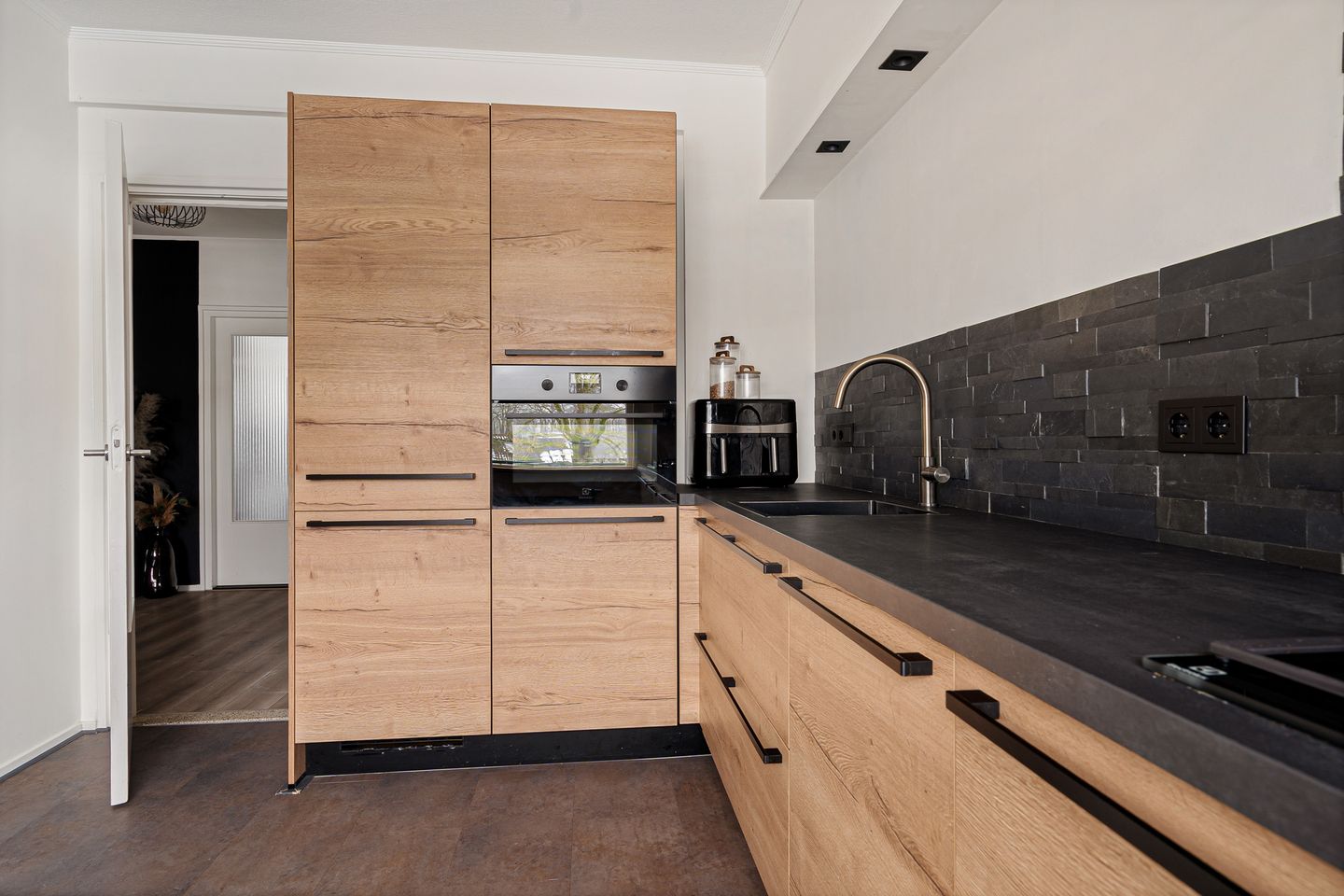 Photo 4 of Vogelwikke 91