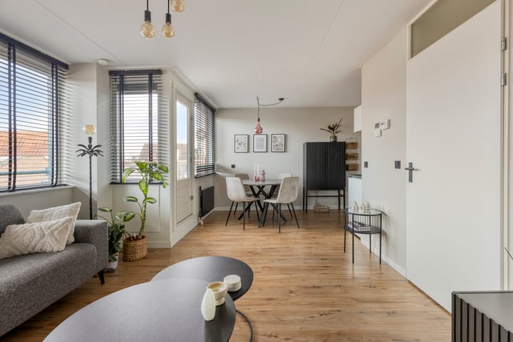 Foto 9 van Damstraat 66-B