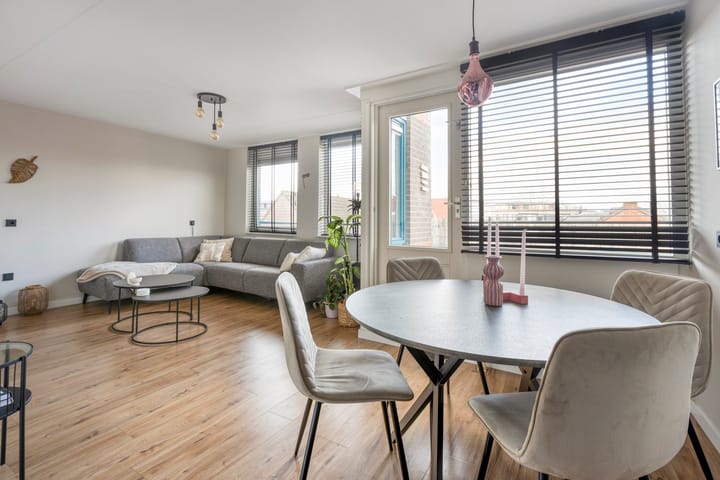 Foto 13 van Damstraat 66-B