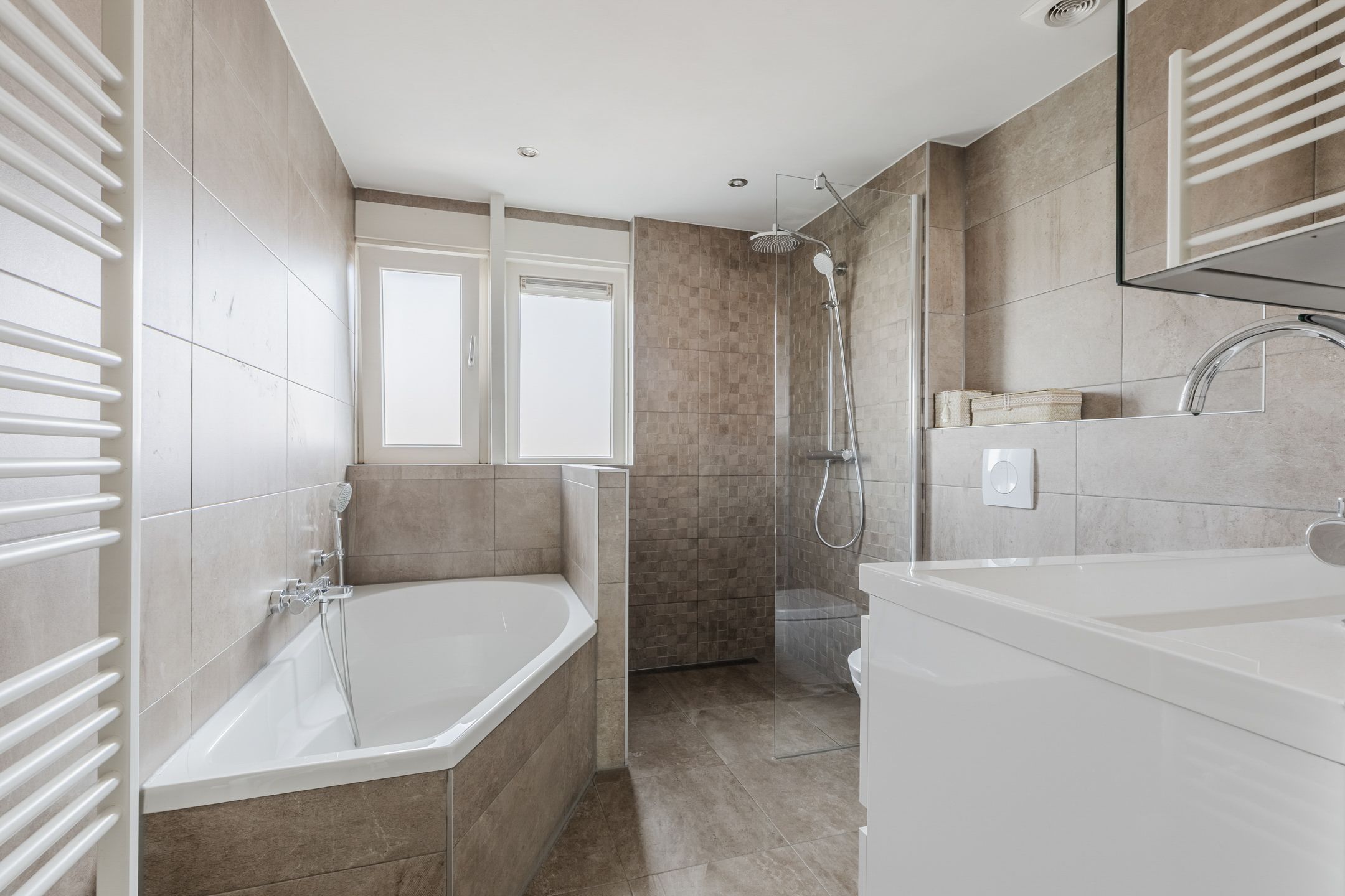 Photo 3 of Jonge Arnoldusstraat 43