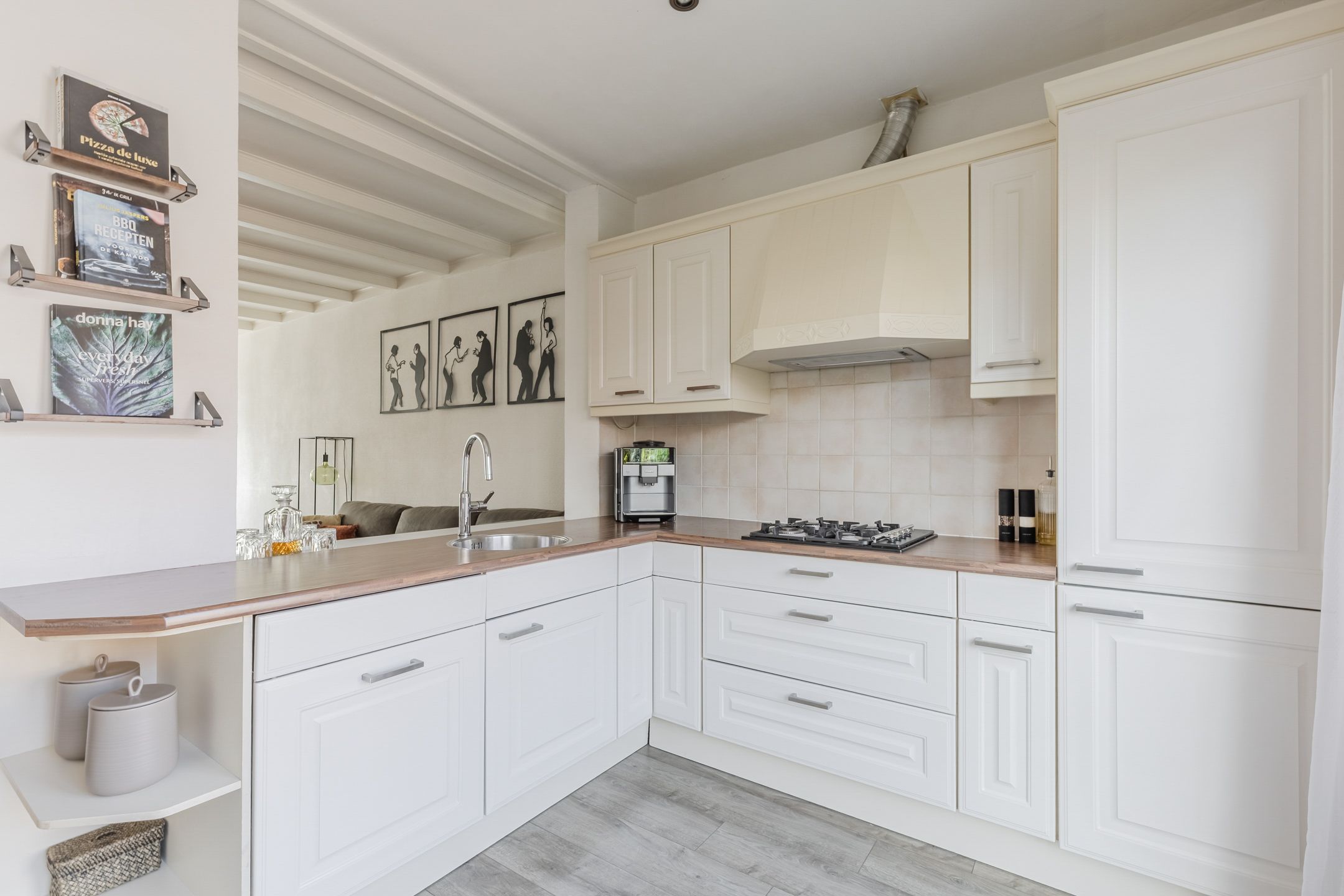 Photo 15 of Jonge Arnoldusstraat 43