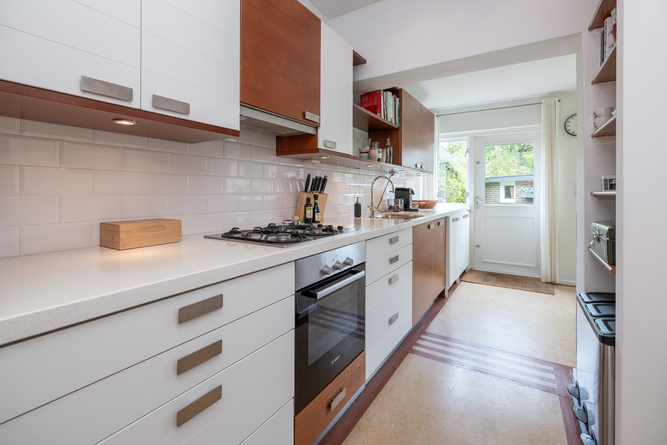 Photo 12 of van der Helstlaan 87