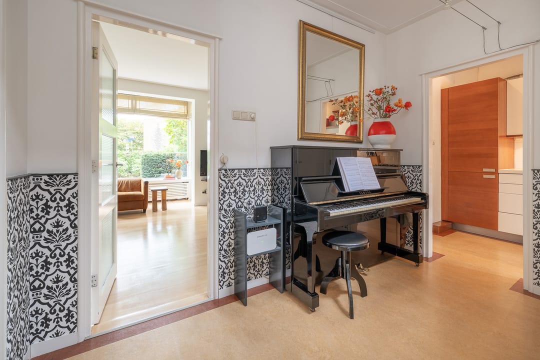 Photo 16 of van der Helstlaan 87