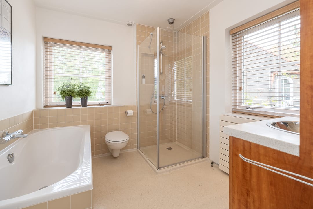 Photo 22 of van der Helstlaan 87